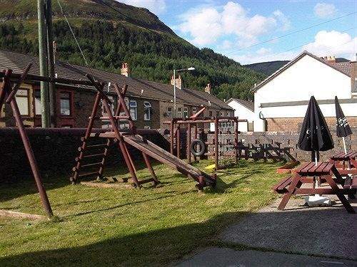 The Hendrewen Hotel Treorchy Exterior foto